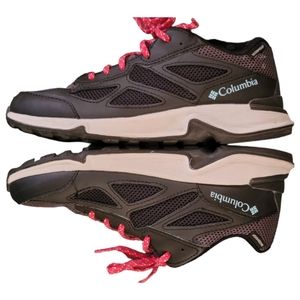 Columbia waterproof hiking shoe